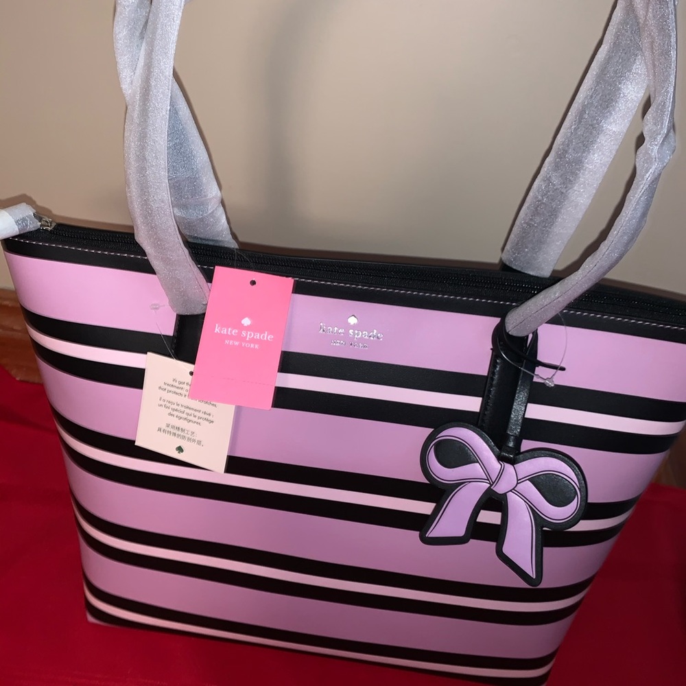 ❤️❤️NWT KATE SPADE BOW CHARM TOTE❤️❤️